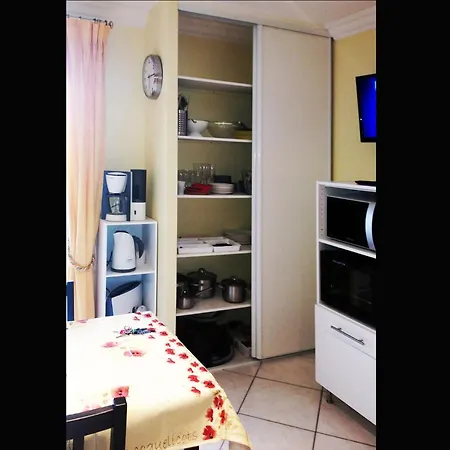 Les Agapanthes La Riche Apartment Room photo